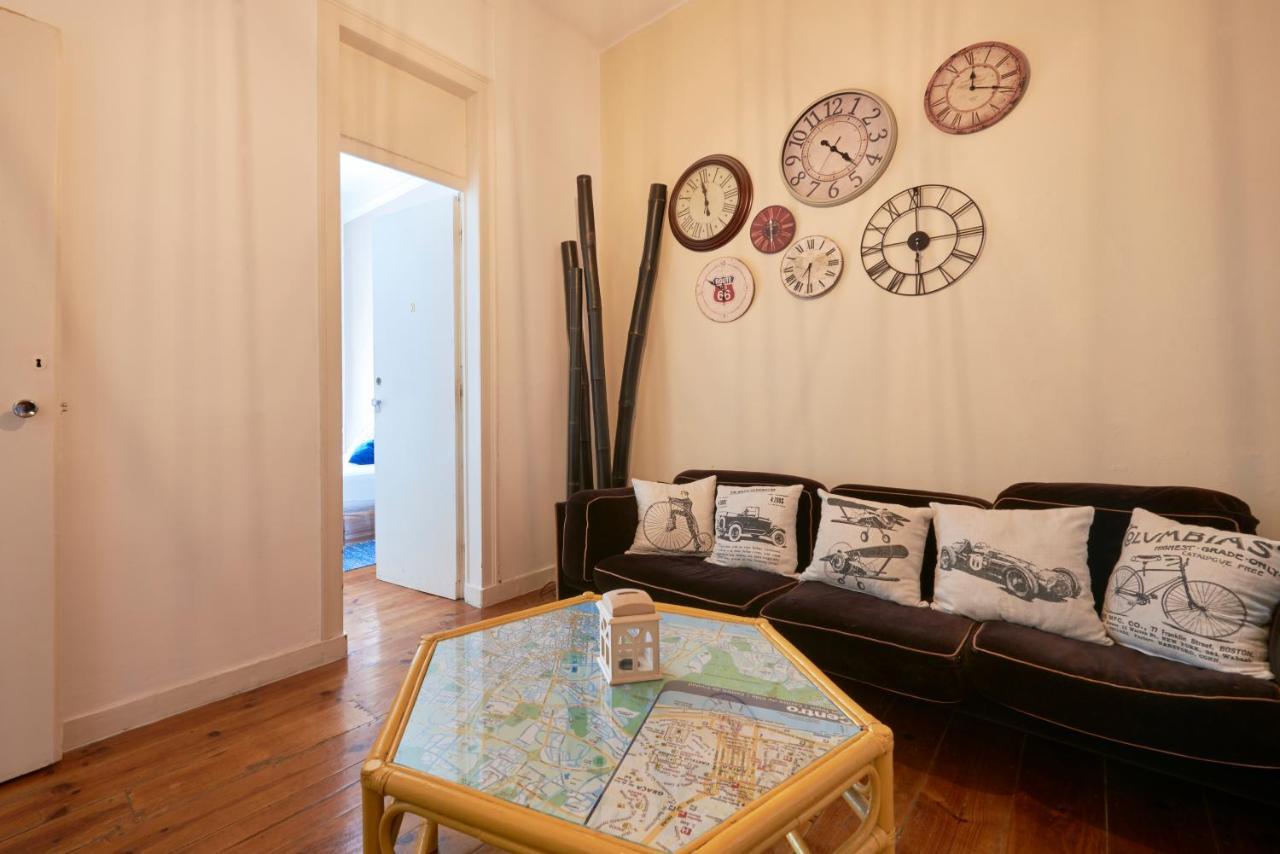 Brand New Hostel Anjos Lisbon Bagian luar foto