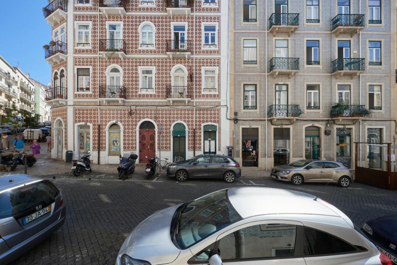 Brand New Hostel Anjos Lisbon Bagian luar foto