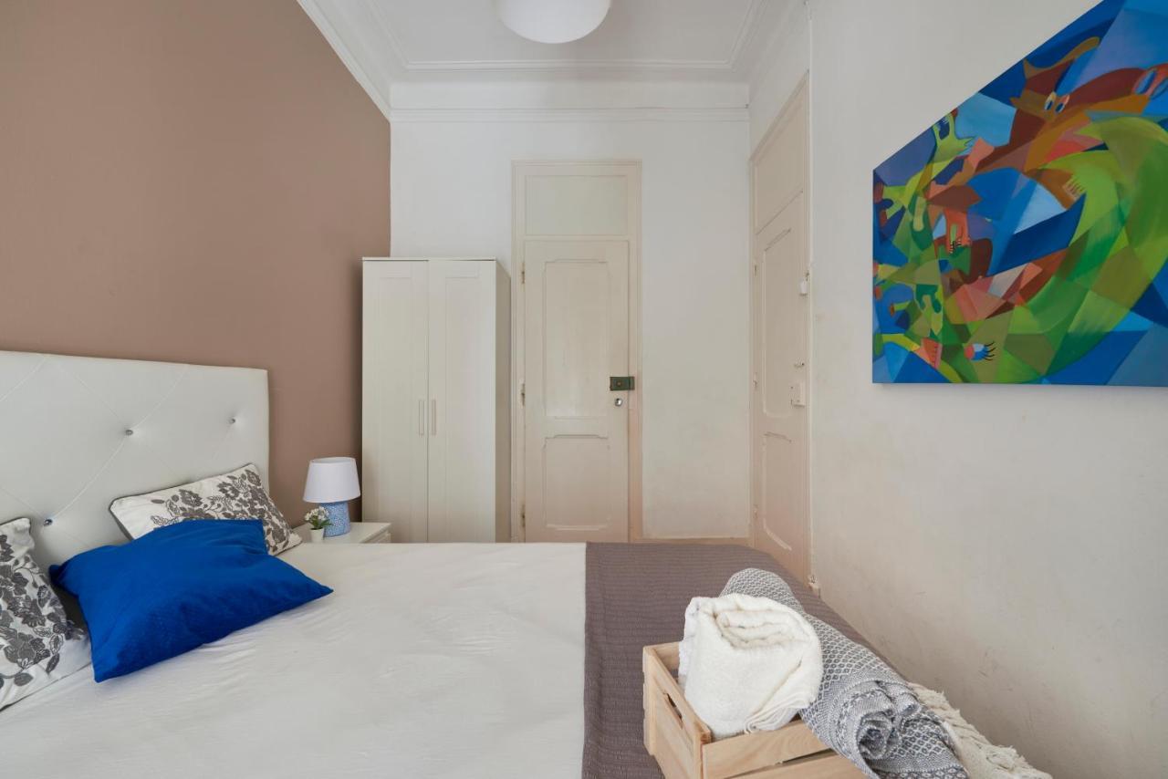 Brand New Hostel Anjos Lisbon Bagian luar foto