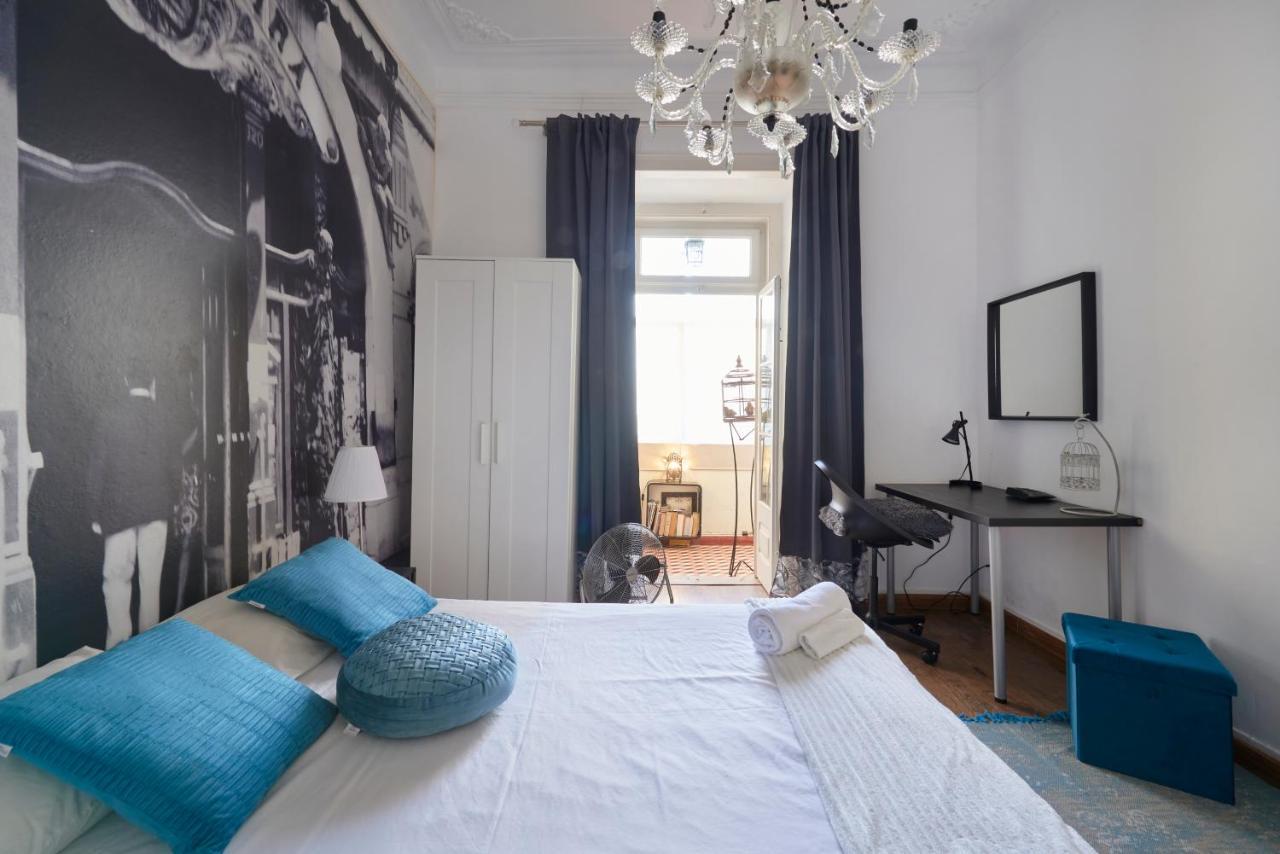 Brand New Hostel Anjos Lisbon Bagian luar foto