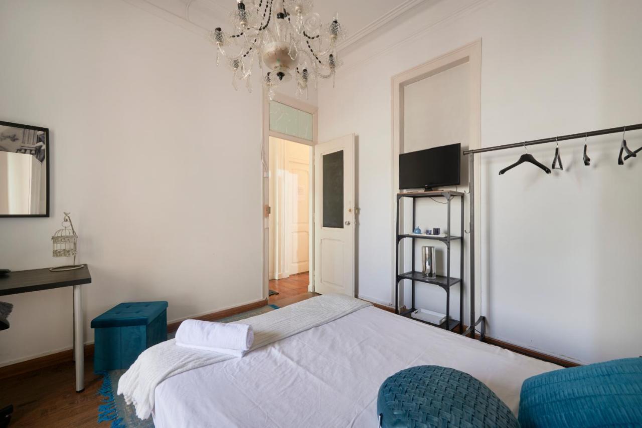 Brand New Hostel Anjos Lisbon Bagian luar foto