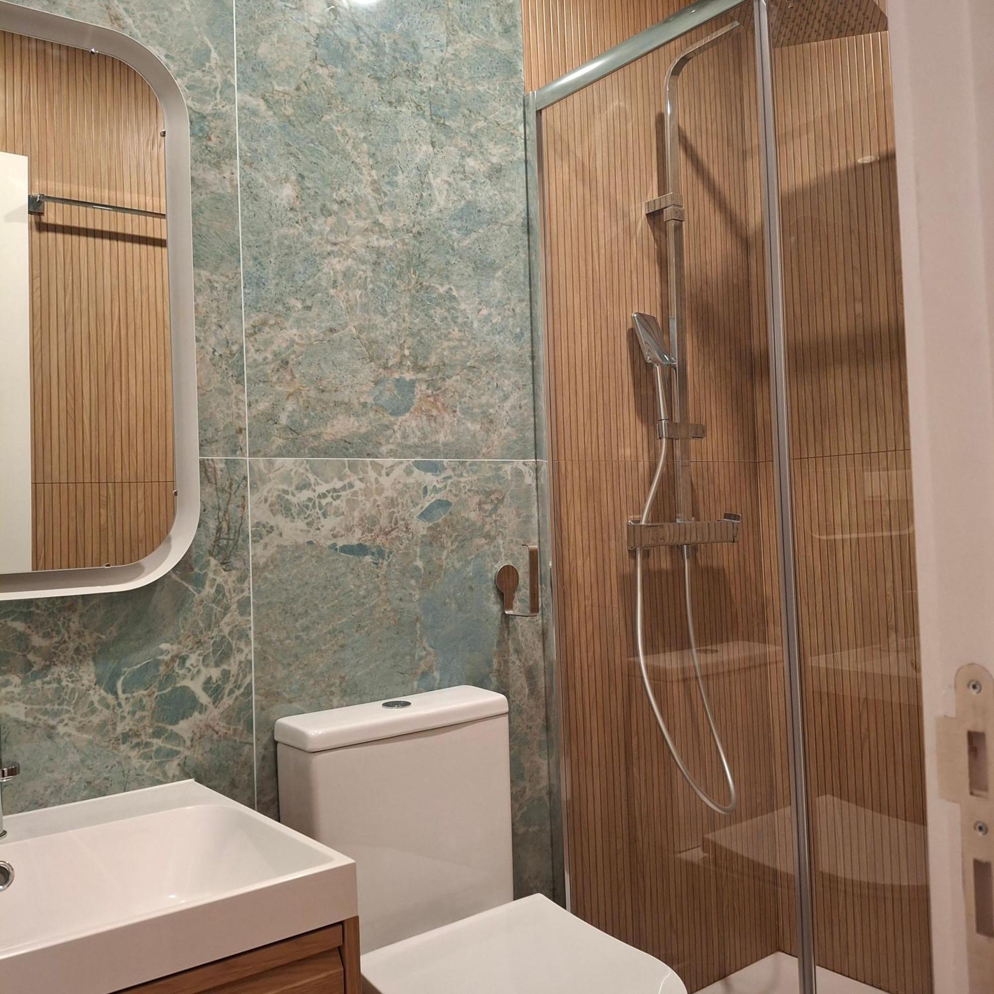 Brand New Hostel Anjos Lisbon Bagian luar foto